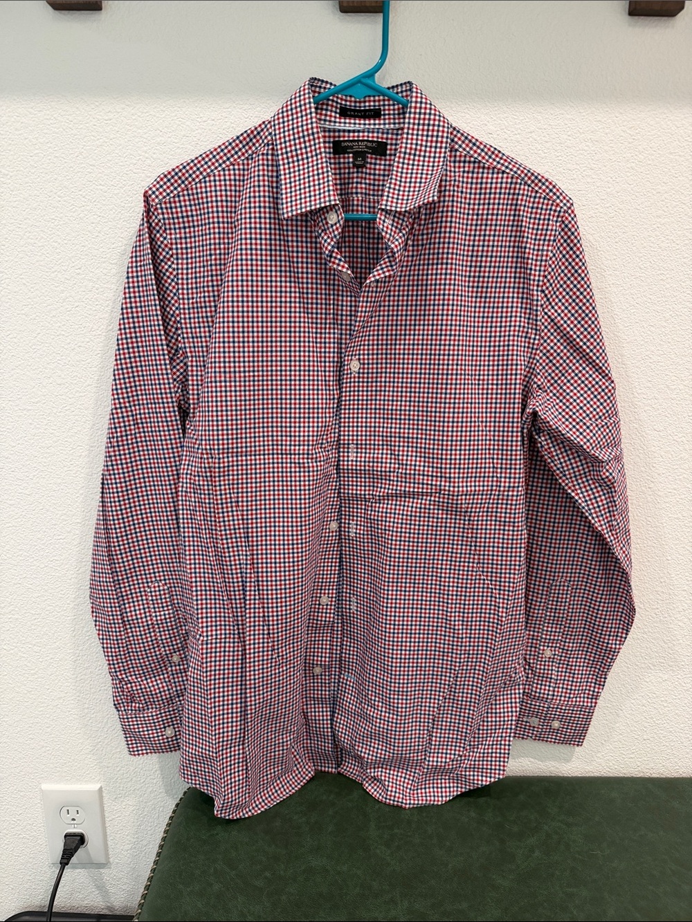 Banana Republic Men's Red and Blue Gingham Dress Shirt